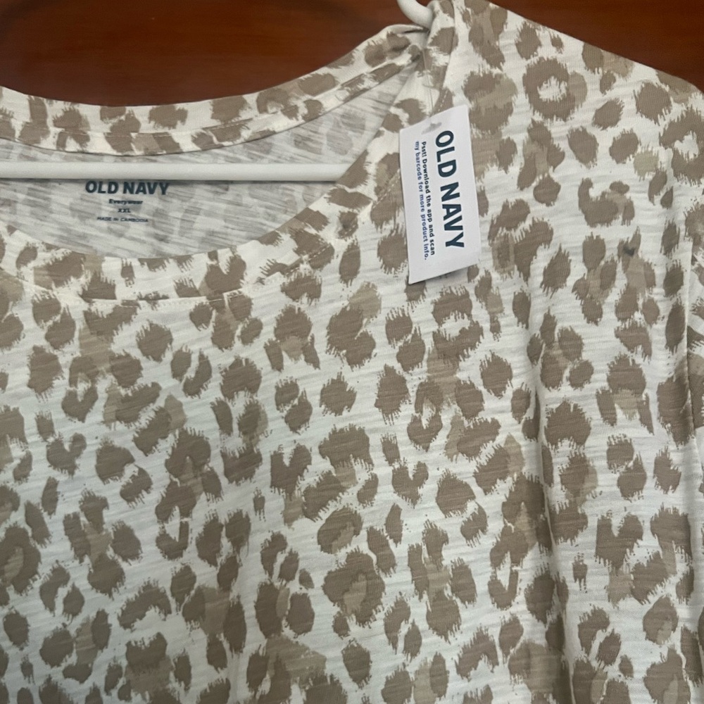 Old navy XXL woman shirt